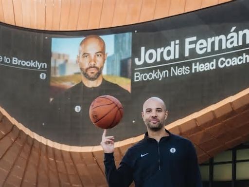 Jordi Fernández, presentado con los Nets: "Es un orgullo representar el baloncesto de Badalona"