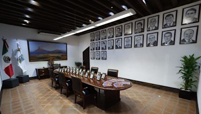 Inaugura Céspedes y Armenta “Sala Secretarios” en Casa Aguayo; causa polémica inclusión de Javier López Zavala - Puebla