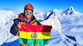 Ayaviri conquista la cumbre de la montaña Lhotse
