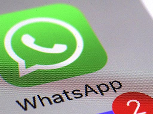What is WhatsApp’s ‘favourites’ filter, and how do you set it up?