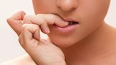 ¿Te comés las uñas o te rascas asiduamente?: esta técnica podría ayudarte a reducir esos comportamientos repetitivos