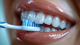 Cuántas veces al día debés cepillarte los dientes para evitar enfermedades, según Harvard