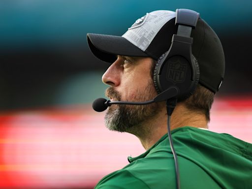Former Jets head coach Eric Mangini slams Aaron Rodgers for 'all the noise that is brought into the building'