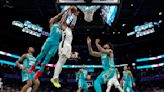 Lillard scores 27, leads 3-point barrage as Bucks beat Hornets to remain unbeaten in tourney play