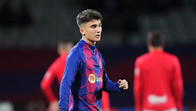 Barcelona’s 19-year-old midfield jewel not listening to any offers