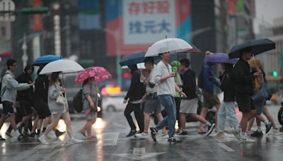 下班注意！2地豪雨狂炸 11縣市豪大雨特報 - 生活