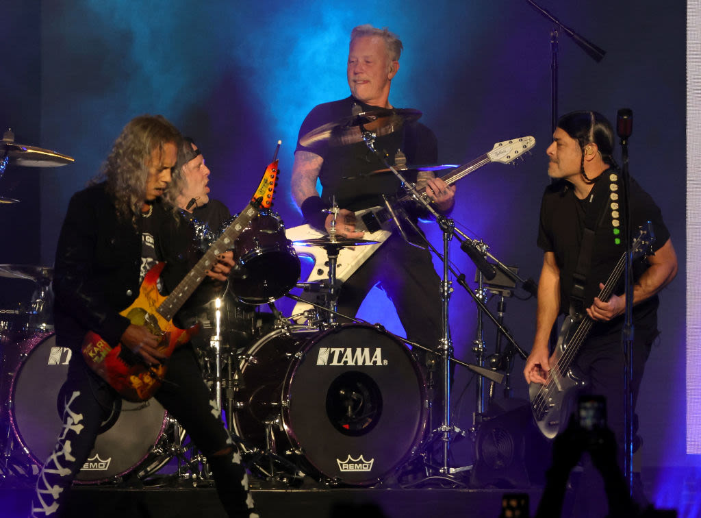 Metallica Play "Inamorata," Their Longest Song, Live For The First Time: Watch