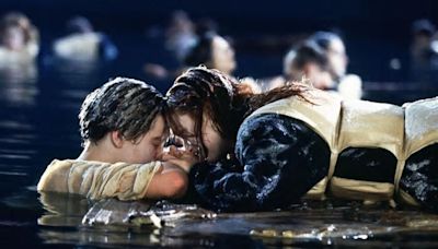 Venden en subasta la polémica ‘puerta’ del final de ‘Titanic’