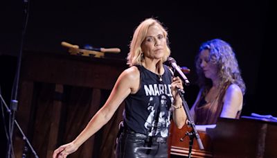 Sheryl Crow Slams Drake’s ‘Hateful’ Use of Tupac Shakur AI Verse