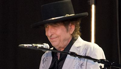 Bob Dylan announces UK tour including three nights at the Royal Albert Hall