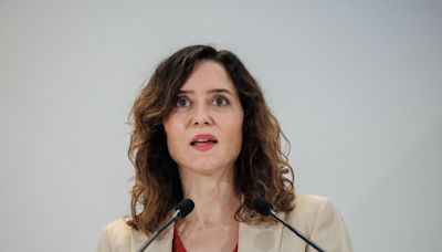 Isabel Díaz Ayuso defendió a Javier Milei tras la acusación de un ministro de Pedro Sánchez