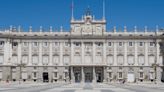 Cuál es la historia detrás de la estatua de un emperador azteca en el Palacio Real de Madrid