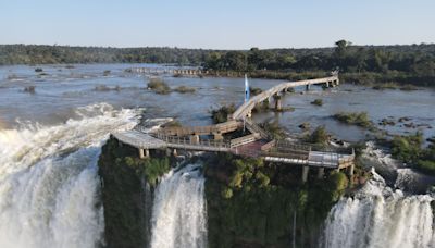 Arrasada por el río: tras nueve meses cerrada, reabrirán la pasarela hacia el mayor atractivo del Parque Nacional Iguazú