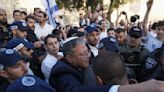 Ministro extremista israelí visita un disputado lugar de culto en Jerusalén