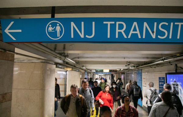 NJ Transit, Amtrak suspended between New York City and Philadelphia due to downed wire