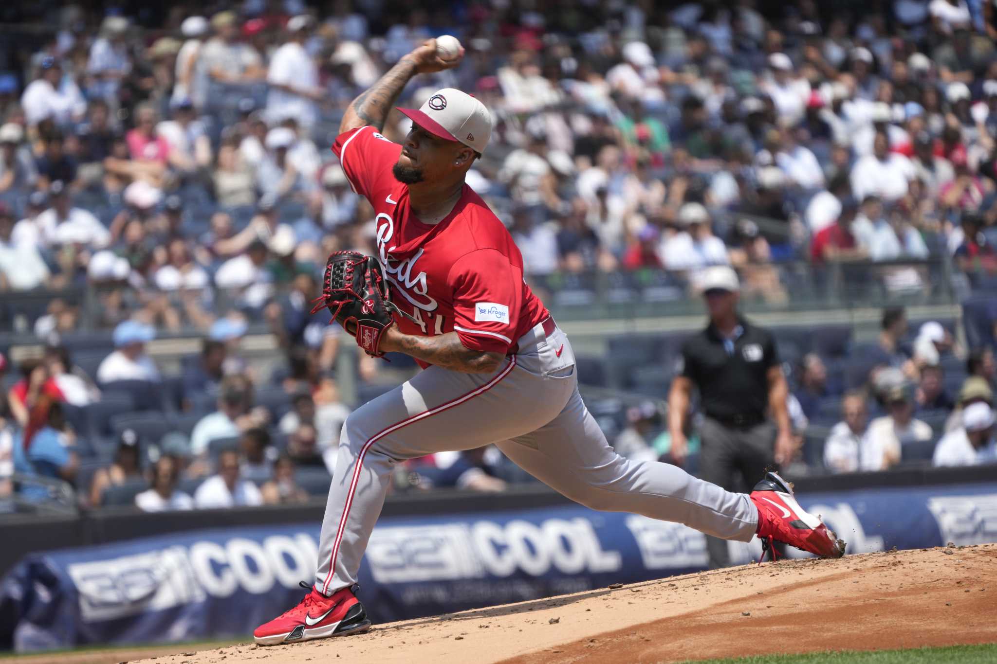 Montas makes triumphant return to New York as Reds beat Yankees 8-4 to complete 3-game sweep