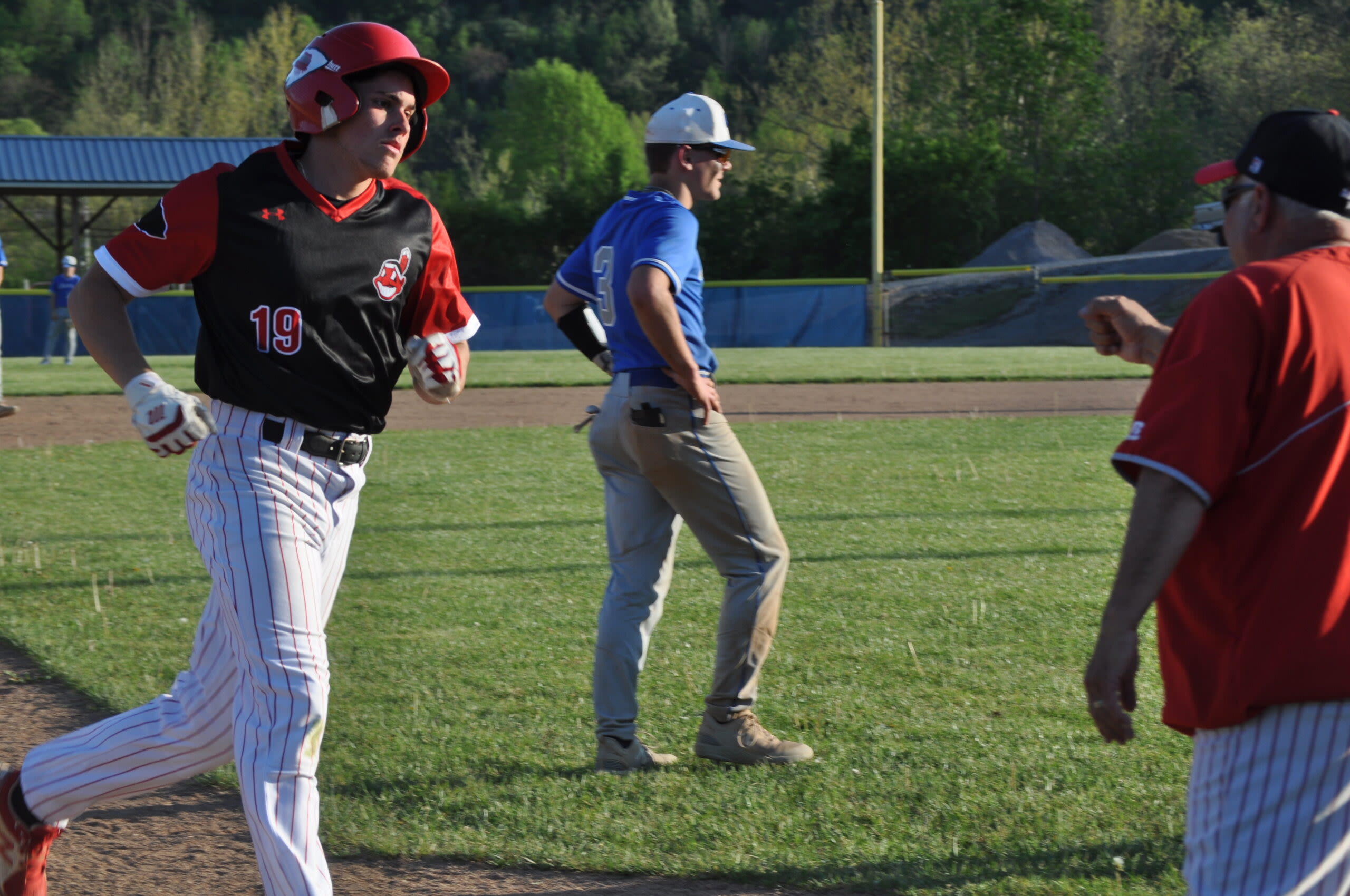 Bridgeport overcomes slow start for 9-4 victory at Lewis County - WV MetroNews