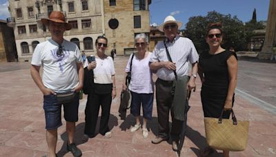 Turistas en Oviedo, buena, bonita y sabrosa: 'Ahora entiendo el porqué de ‘Asturias, patria querida’'