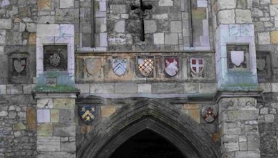 Where are the city shields on the Bargate, our reader asks