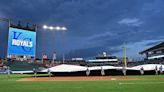 The Royals fought through a 2-hour-plus rain delay. Here’s how Game 1 vs. the Rays ended