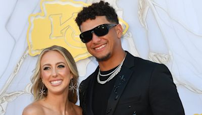 Patrick Mahomes Forgets His Pants at Chiefs Training Camp, Wife Reacts