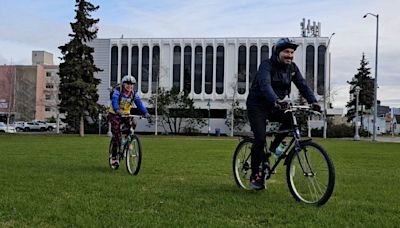 Anchorage residents get out early for Bike to Work Day