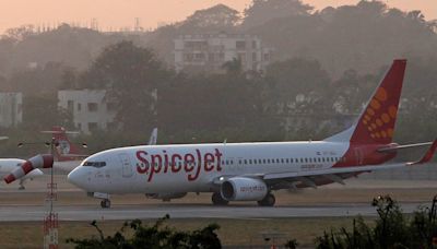 Flight Disruptions Due To Mumbai Rains: SpiceJet Warns Of Delays Due To Heavy Rains, Vistara Reroutes Flights