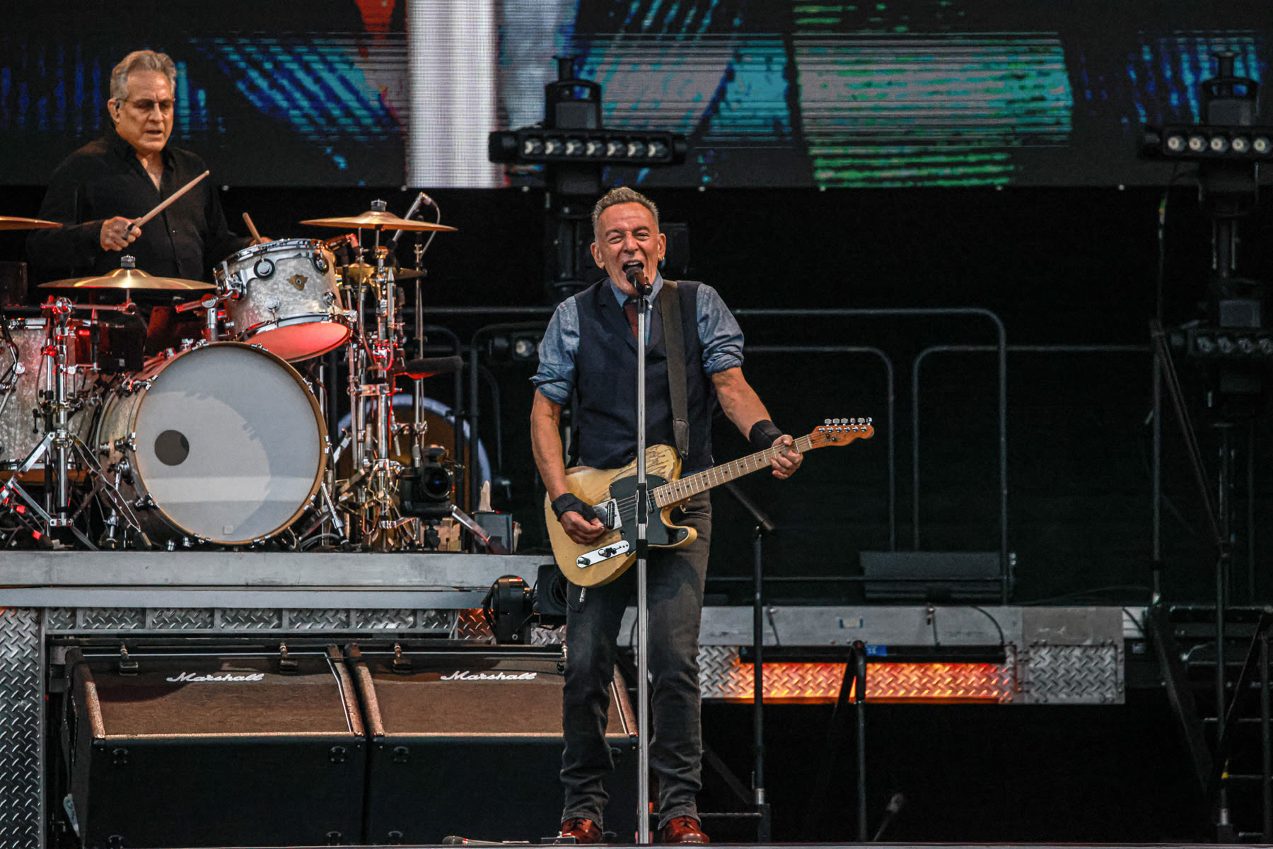 Watch Bruce Springsteen and the E Street Band Cover ‘A Rainy Night in Soho’ in Ireland