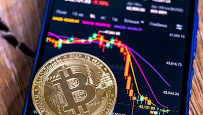 Here’s why Bitcoin, Pepe, Mantra, Tron prices are crashing | Invezz