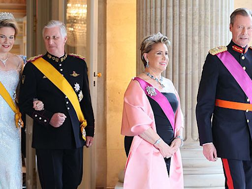 La cena de gala de los Reyes belgas a los grandes duques de Luxemburgo en una visita llena de familiaridad