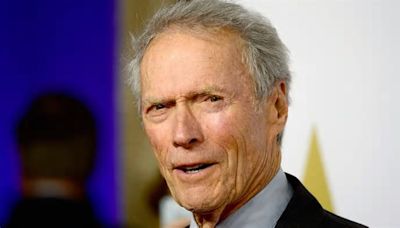 Si dice che il nuovo film di Clint Eastwood, 93 anni, abbia sbalordito Warner Bros