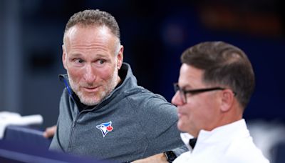 Frustrated fans torch Blue Jays brass, Mark Shapiro over decision to keep GM Ross Atkins: 'Pathetic franchise'