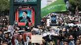 Irã se despede de presidente Raisi com enterro em sua cidade natal | Mundo e Ciência | O Dia