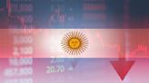 Premercado | PIB de Argentina se desplomó 5,1 % en primer trimestre del año y sufre su mayor caída desde 2020