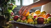8 cáscaras de frutas y verduras que son comestibles y aportan grandes beneficios para la salud