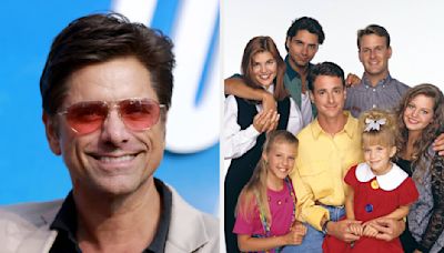 ...Crying Nostalgic Tears Over The "Full House" Reunion With Mary-Kate And Ashley That John Stamos Just Posted