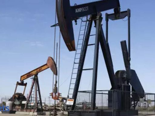 Oil prices edge down on worries about Chinese demand