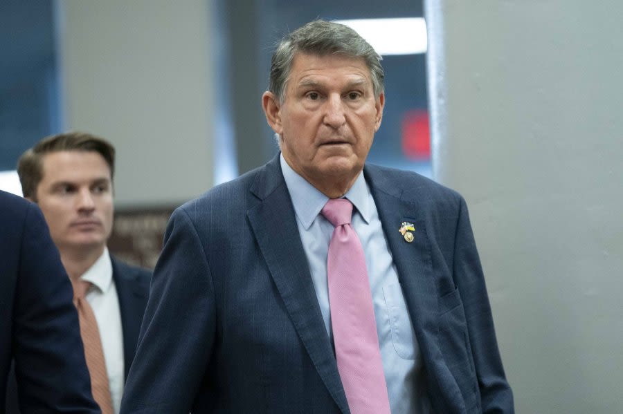 Manchin resolution seeks to address rules for migrant children sponsors