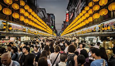 雙北最強夜市是哪一間？精選PTT網友狂推的7大夜市，在地人、外國人都超愛-風傳媒