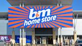 ‘I want them so badly’ cry B&M shoppers as £20 garden buy scans for way cheaper