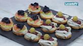 Cocina Familiar: canapés de salmón y caviar y canapés con boquerones y patatas en adobillo