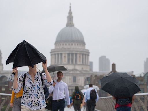 London weather: Met Office issues rain warning for this afternoon... before summer returns later in the week