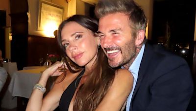 Victoria Beckham abre su álbum personal por el 49 cumpleaños de David y le graba ¡luciendo cuerpazo!