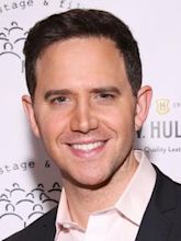 Santino Fontana