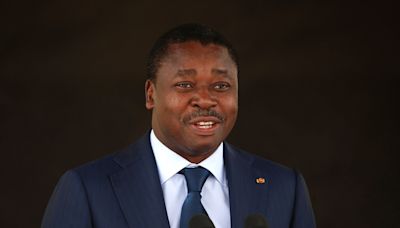 El presidente de Togo promulga una nueva Constitución que puede mantenerle en el poder