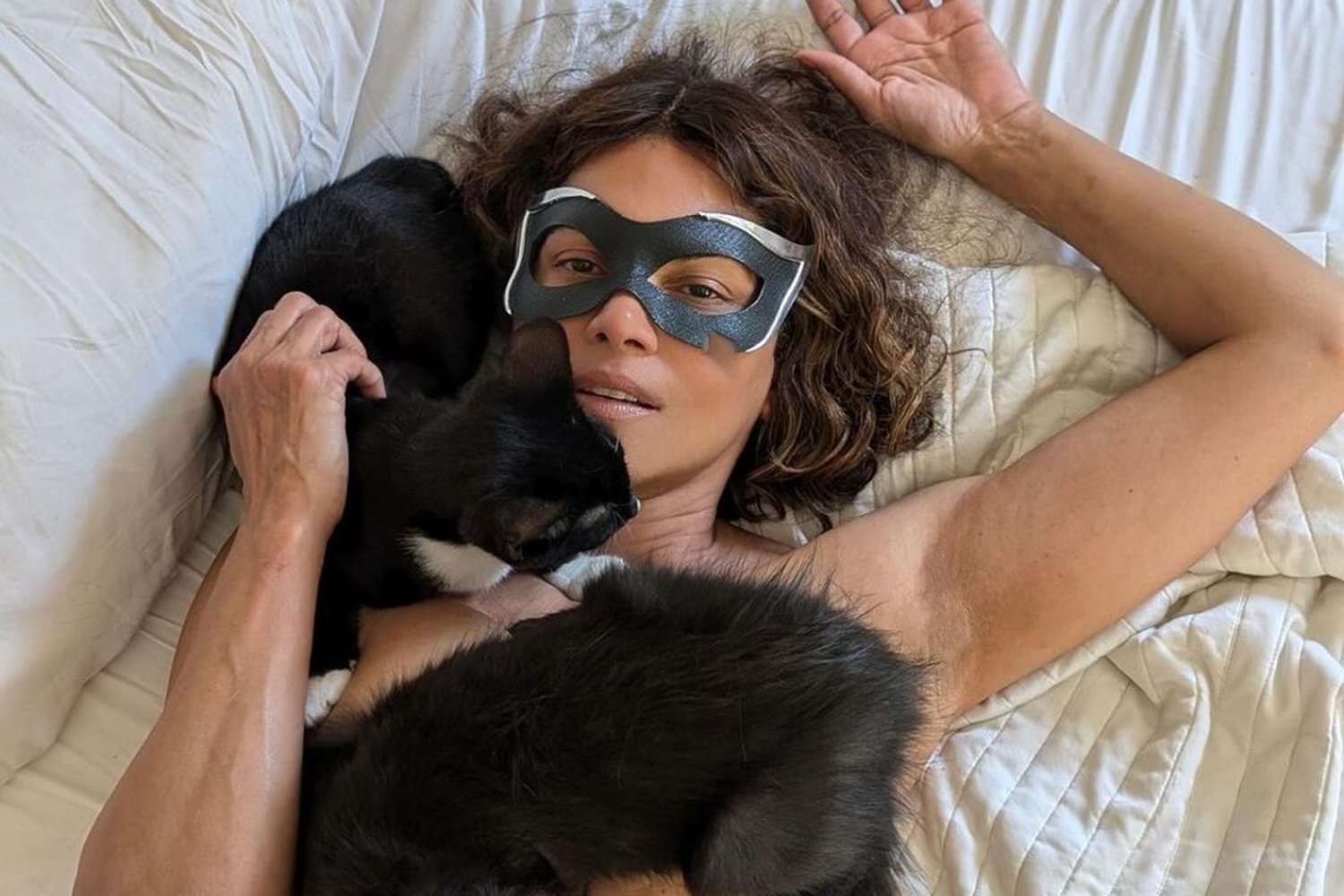 Halle Berry Celebrates 'Catwoman' Turning 20 by Posing Topless with Her Cats