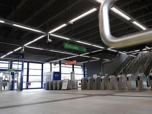 Empujan a un hombre a las vías del metro en Madrid tras robarle el reloj y el móvil