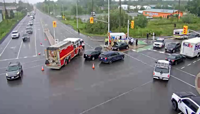 Two-vehicle collision seriously injures woman south Ottawa