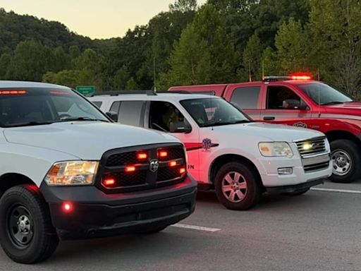 Manhunt underway for suspect in Kentucky mass shooting near highway