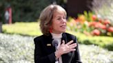 USC's faculty senate censures President Carol Folt and provost over commencement